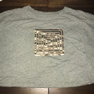 LuLaRoe Logo XL Patrick Tee GUC